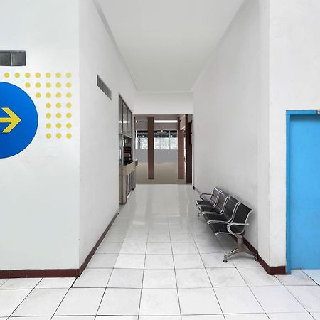 Spot On 2289 Hotel Saudara Tegal  Extérieur photo