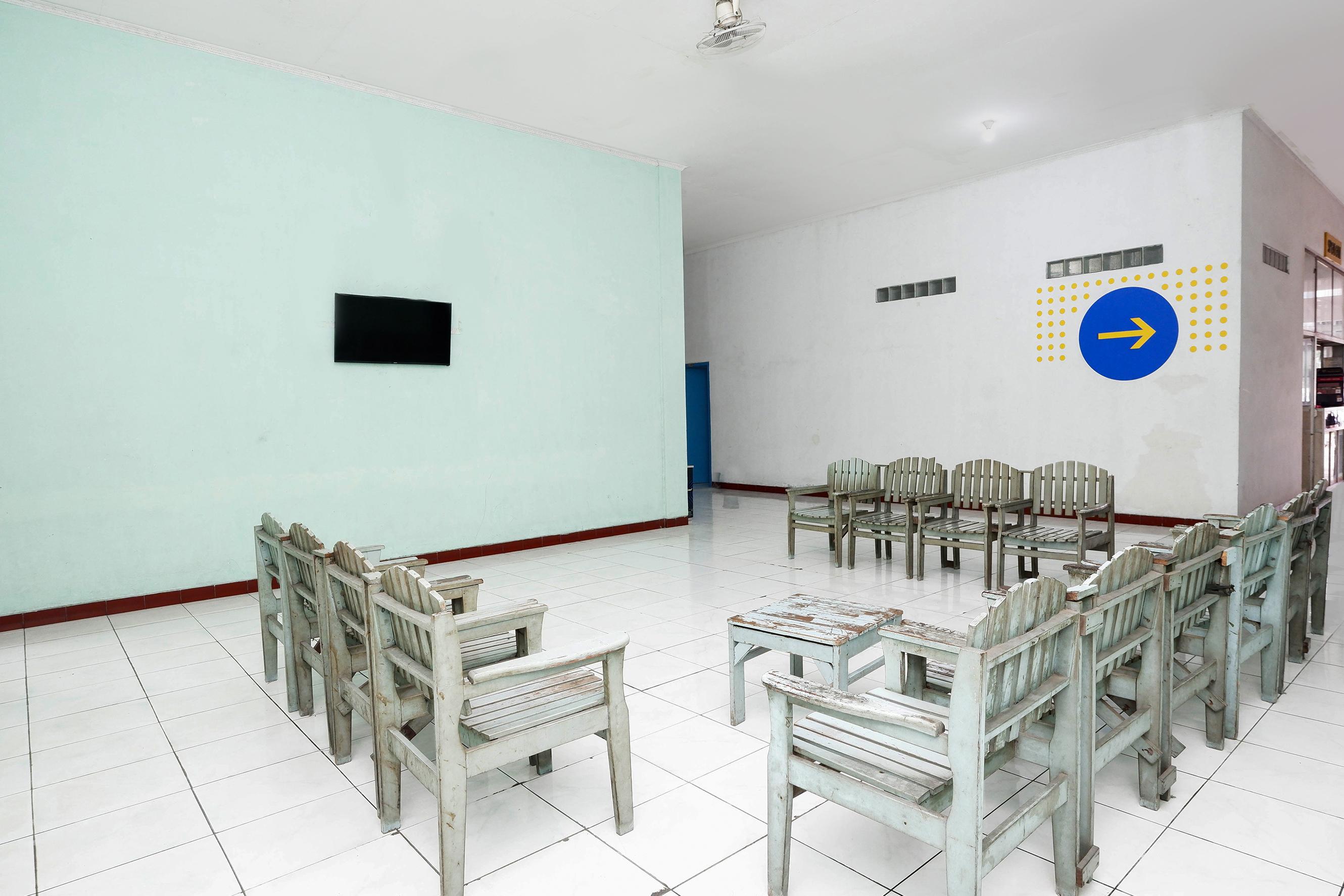 Spot On 2289 Hotel Saudara Tegal  Extérieur photo