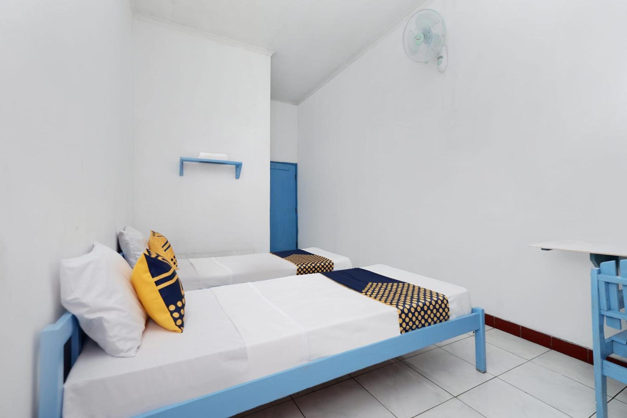 Spot On 2289 Hotel Saudara Tegal  Extérieur photo