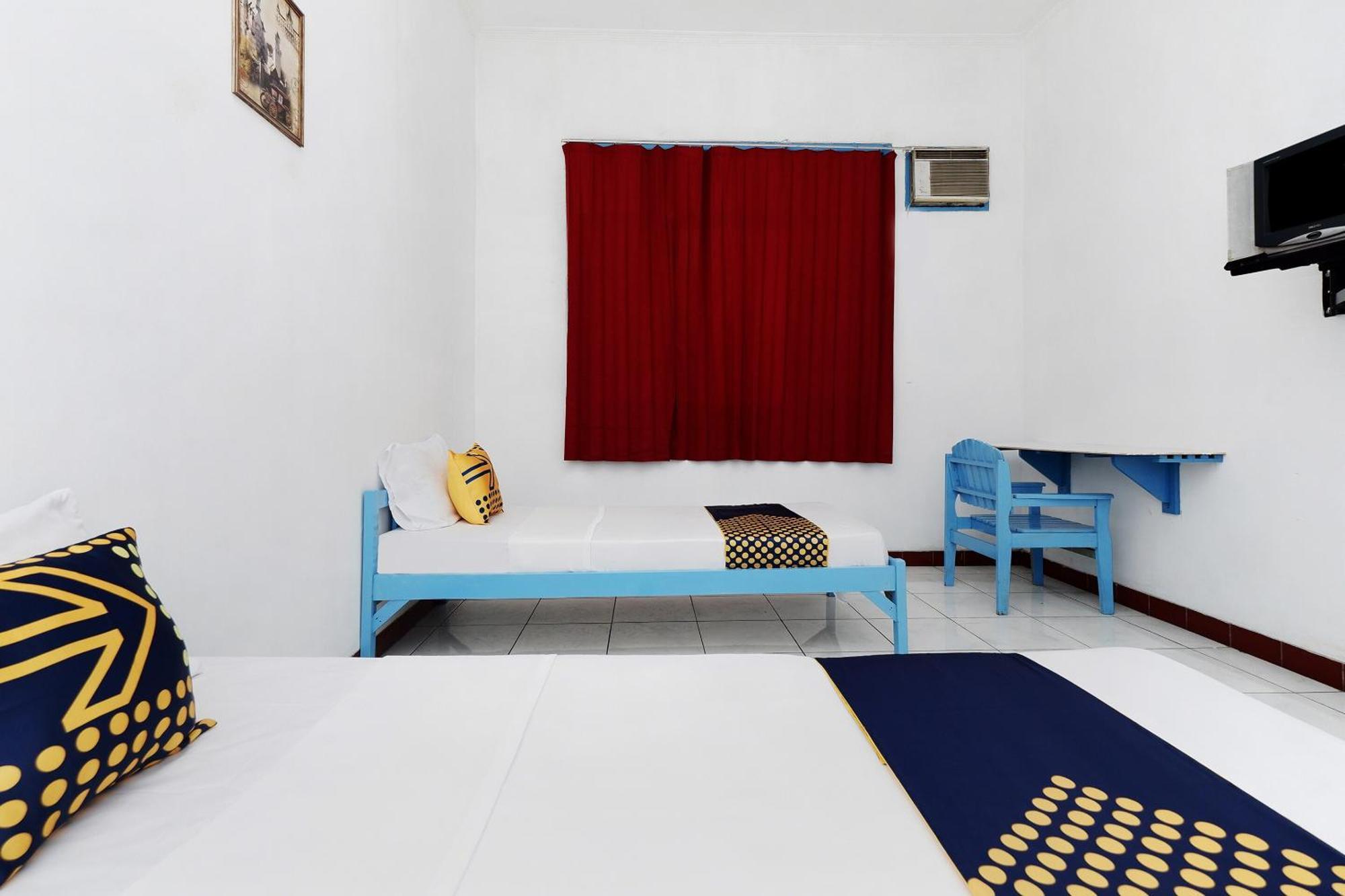 Spot On 2289 Hotel Saudara Tegal  Extérieur photo