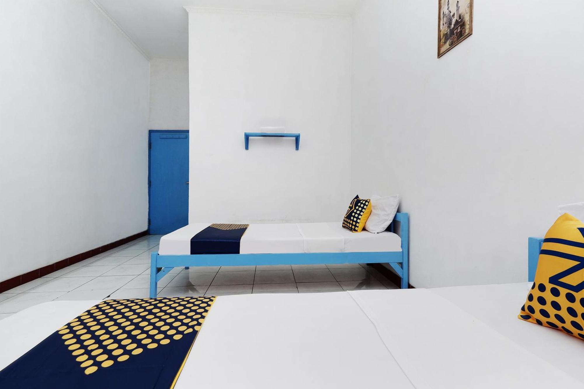 Spot On 2289 Hotel Saudara Tegal  Extérieur photo