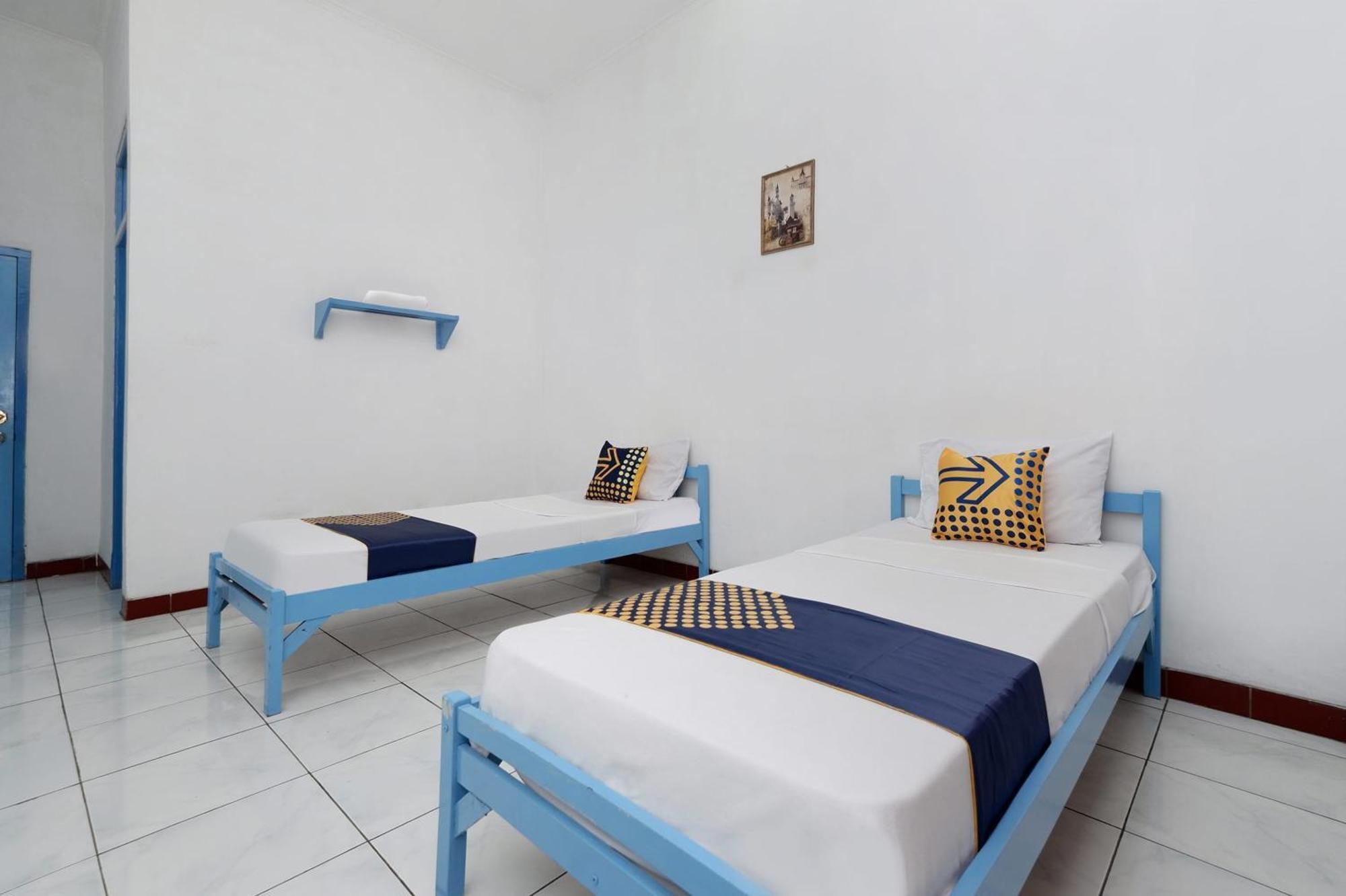 Spot On 2289 Hotel Saudara Tegal  Extérieur photo